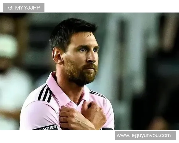 足球明星的魅力与风采展现了他们无与伦比的帅气与个性