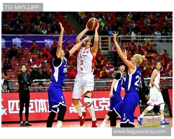 广州篮球队反击战术分析及其在比赛中的得失总结